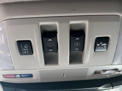 Used 2021 Subaru Ascent Premium w/ Sport Package AWD/4WD image 37