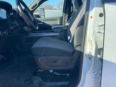 Used 2021 RAM 2500 Big Horn w/ Level 1 Equipment Group AWD/4WD image 23