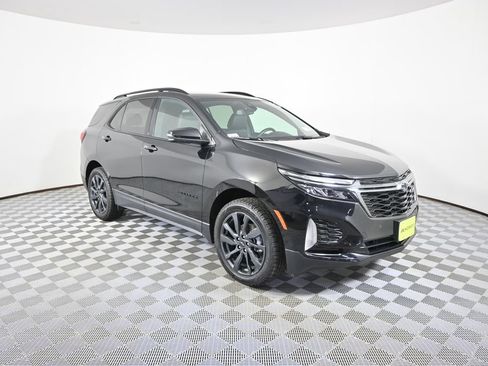 Used 2023 Chevrolet Equinox RS AWD/4WD image 9