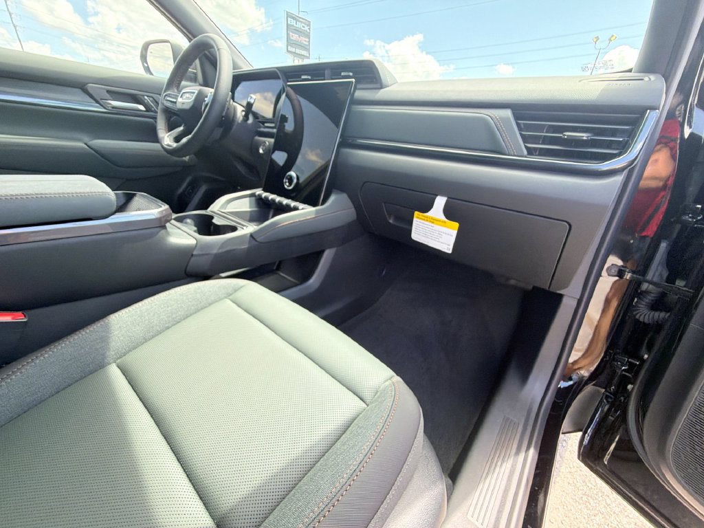 New 2027 GMC Terrain AT4 w/ Convenience Package III AWD/4WD image 31