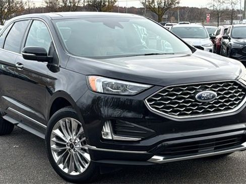 Certified 2024 Ford Edge Titanium w/ Titanium Elite Package image 2