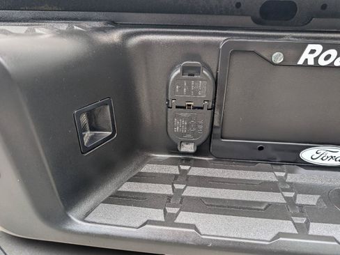 Used 2023 Nissan Frontier SV w/ SV Convenience Package AWD/4WD image 22