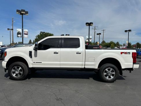 Used 2017 Ford F350 Platinum w/ Platinum Ultimate Package AWD/4WD image 8