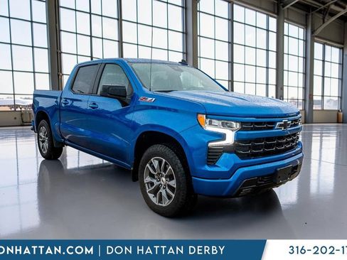 Used 2023 Chevrolet Silverado 1500 RST AWD/4WD image 31