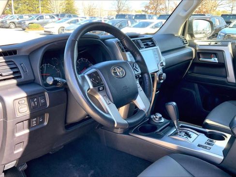 Used 2024 Toyota 4Runner SR5 Premium image 17