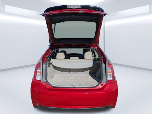 Used 2015 Toyota Prius Four image 12