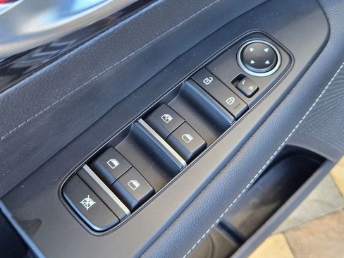 Used 2024 Kia Forte GT-Line image 12