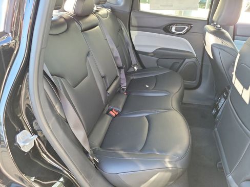 New 2026 Jeep Compass Limited image 18