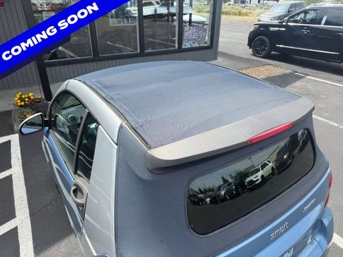Used 2012 smart fortwo passion RWD image 5