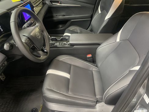 Certified 2026 Toyota Camry SE w/ Convenience Package FWD image 16