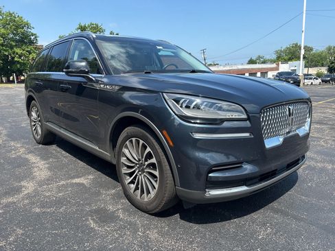 Used 2022 Lincoln Aviator Reserve w/ Equipment Group 201A AWD/4WD image 17