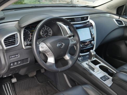 Used 2018 Nissan Murano SL w/ Moonroof Package AWD/4WD image 4
