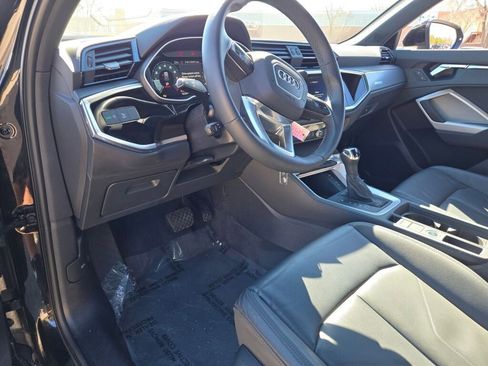 Used 2025 Audi Q3 2.0T Premium image 24