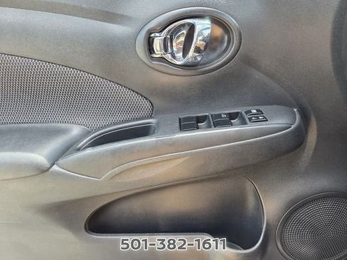 Used 2015 Nissan Versa FWD image 32