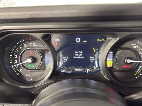 Used 2025 Jeep Wrangler Unlimited Rubicon 4xe AWD/4WD image 44