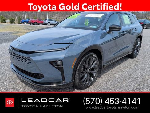 Certified 2025 Toyota Crown Signia w/ Advanced Technology Package image 1