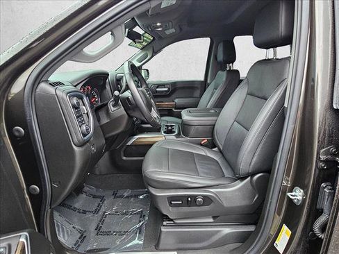 Used 2021 Chevrolet Silverado 1500 LT Trail Boss w/ Convenience Package II image 18