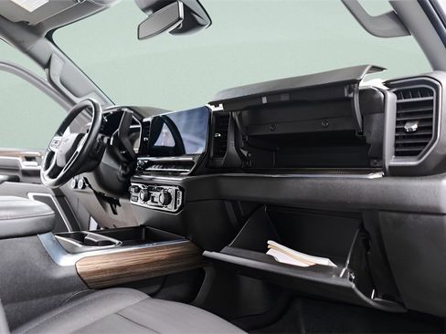 Used 2024 Chevrolet Silverado 2500 LT w/ Z71 Sport Edition image 37