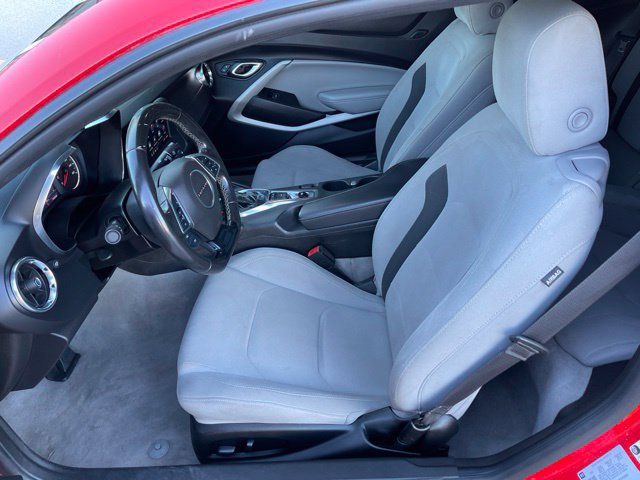 Used 2022 Chevrolet Camaro LT RWD image 11