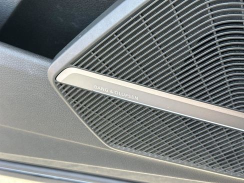 Used 2018 Audi Q5 2.0T Premium Plus w/ Premium Plus Package image 30