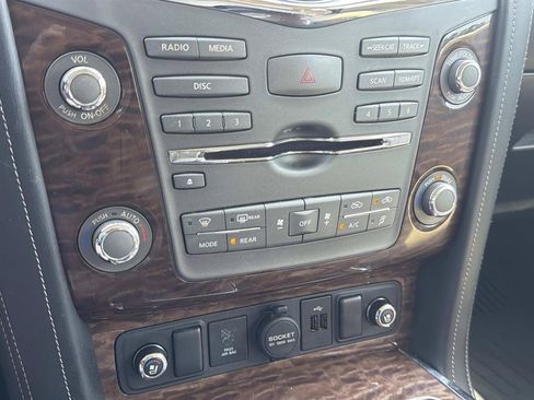 Used 2020 Nissan Armada Platinum w/ Captain's Chairs Package RWD image 25