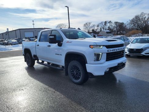 Used 2023 Chevrolet Silverado 2500 LT image 15