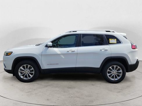Used 2019 Jeep Cherokee Latitude w/ Popular Appearance Group AWD/4WD image 2