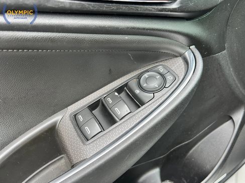 Used 2016 Chevrolet Malibu LT w/ Leather Package FWD image 36
