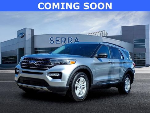 Used 2024 Ford Explorer XLT w/ Equipment Group 202A AWD/4WD image 1