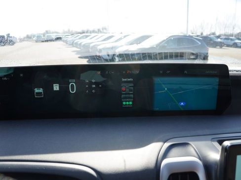 Certified 2025 Ford Expedition Active image 40