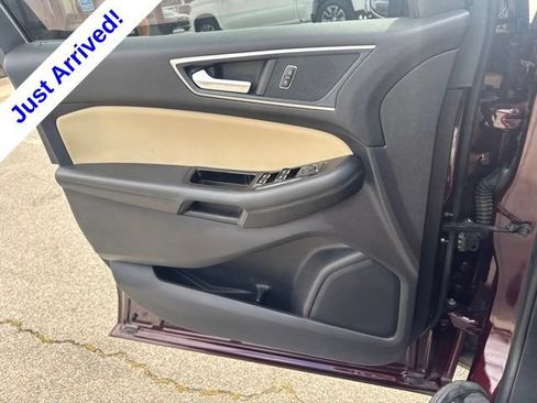 Used 2019 Ford Edge SEL w/ Equipment Group 201A FWD image 13