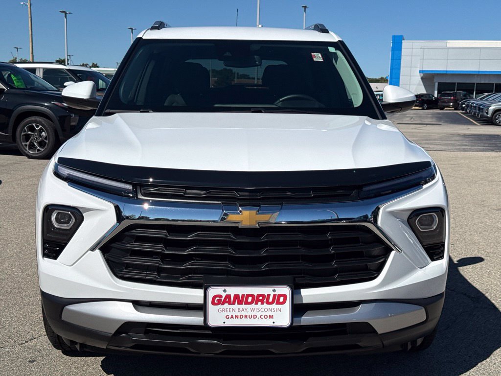 Certified 2025 Chevrolet TrailBlazer LT w/ Convenience Package AWD/4WD image 3