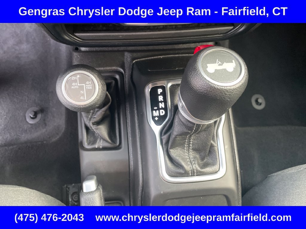 Used 2024 Jeep Wrangler Unlimited w/ Convenience Group AWD/4WD image 57