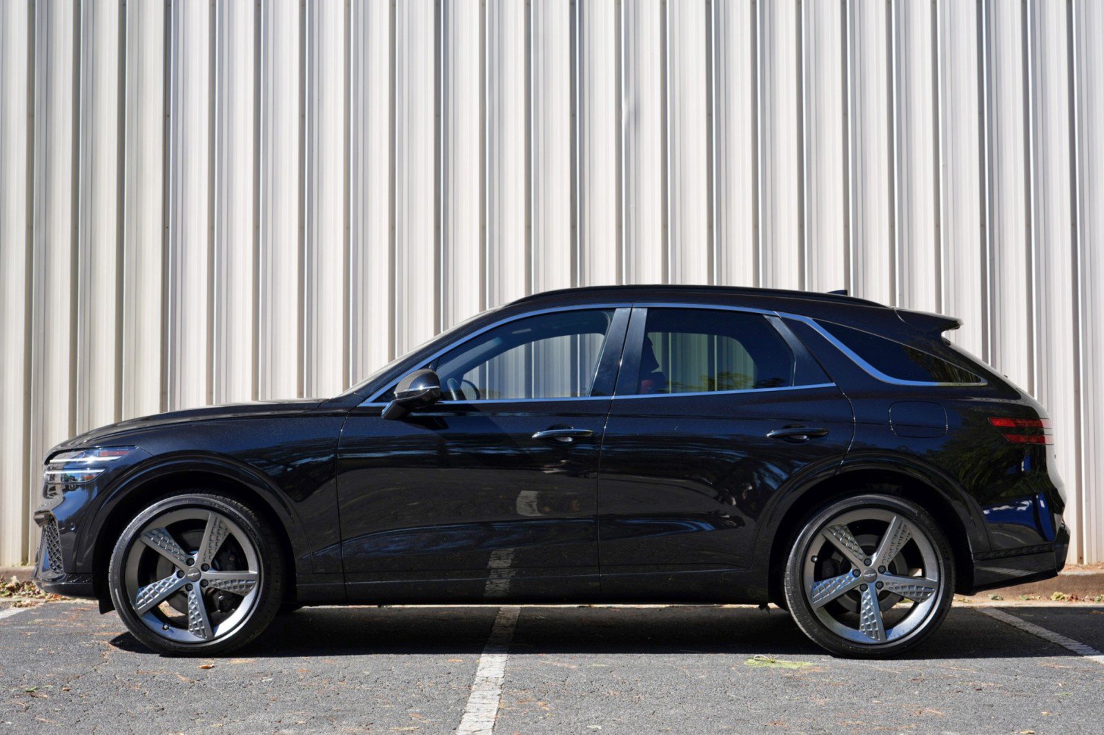Used 2023 Genesis GV70 2.5T w/ Sport Prestige Package AWD/4WD image 8