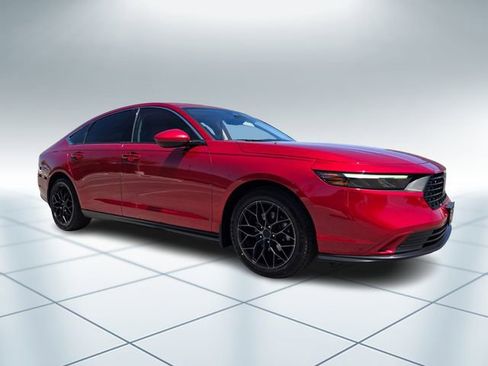 Used 2023 Honda Accord EX image 3