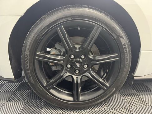 Used 2018 Ford Mustang GT w/ Black Accent Package image 28