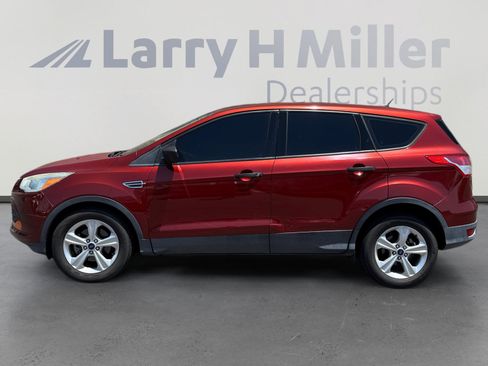 Used 2015 Ford Escape S FWD image 2