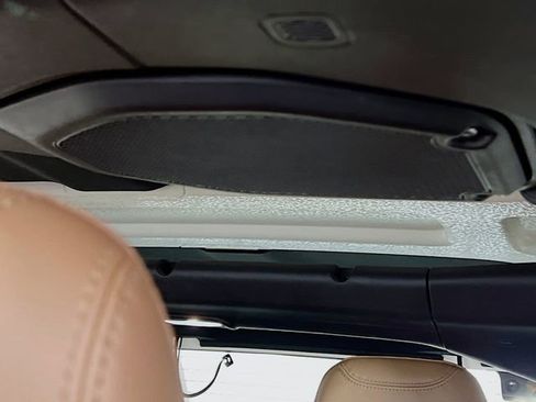 Used 2022 Jeep Wrangler Unlimited Rubicon w/ Steel Bumper Group image 18