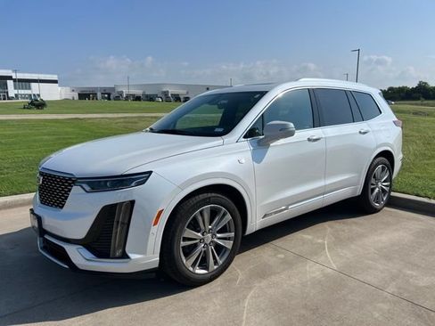 Used 2024 Cadillac XT6 Premium Luxury w/ Technology Package FWD image 1