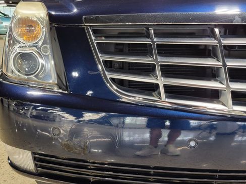 Used 2008 Cadillac DTS FWD image 40
