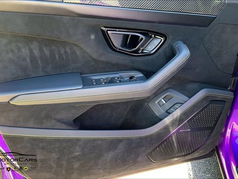 Used 2023 Lamborghini Urus Performante image 20