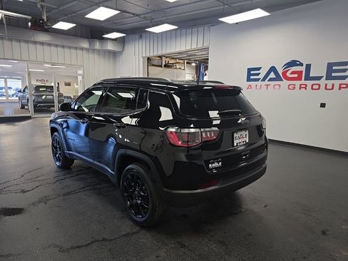 New 2026 Jeep Compass Latitude image 8