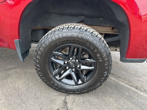 Used 2022 Chevrolet Silverado 1500 LT Trail Boss w/ Convenience Package II image 25