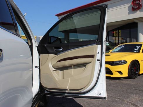 Used 2020 Acura MDX SH-AWD image 9