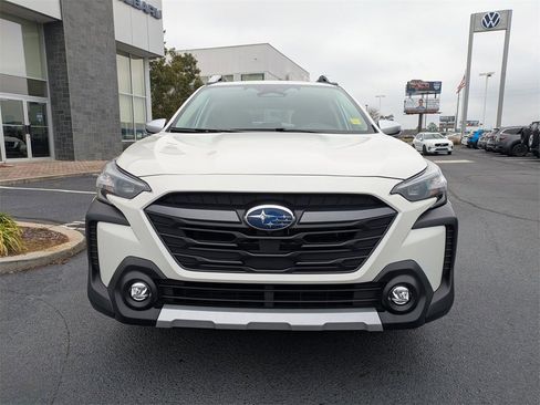 Used 2025 Subaru Outback Touring w/ Popular Package #2 image 10