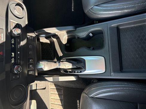 Used 2022 Nissan Frontier SV image 21