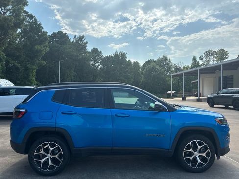 Used 2024 Jeep Compass Limited AWD/4WD image 6