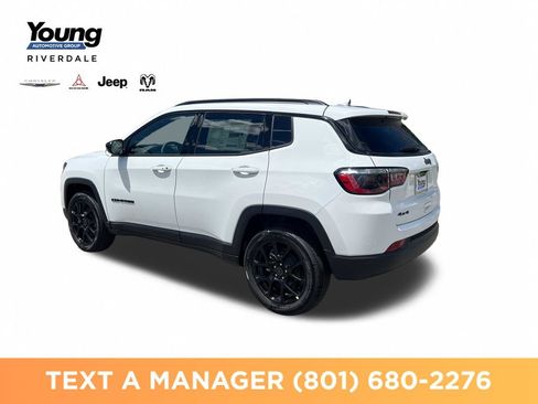 New 2026 Jeep Compass Latitude AWD/4WD image 3