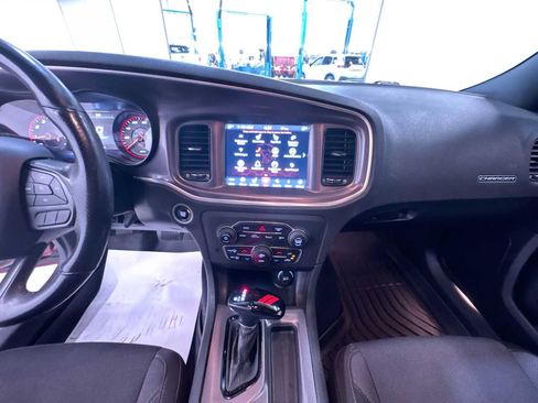 Used 2020 Dodge Charger SXT w/ Driver Convenience Group AWD/4WD image 22