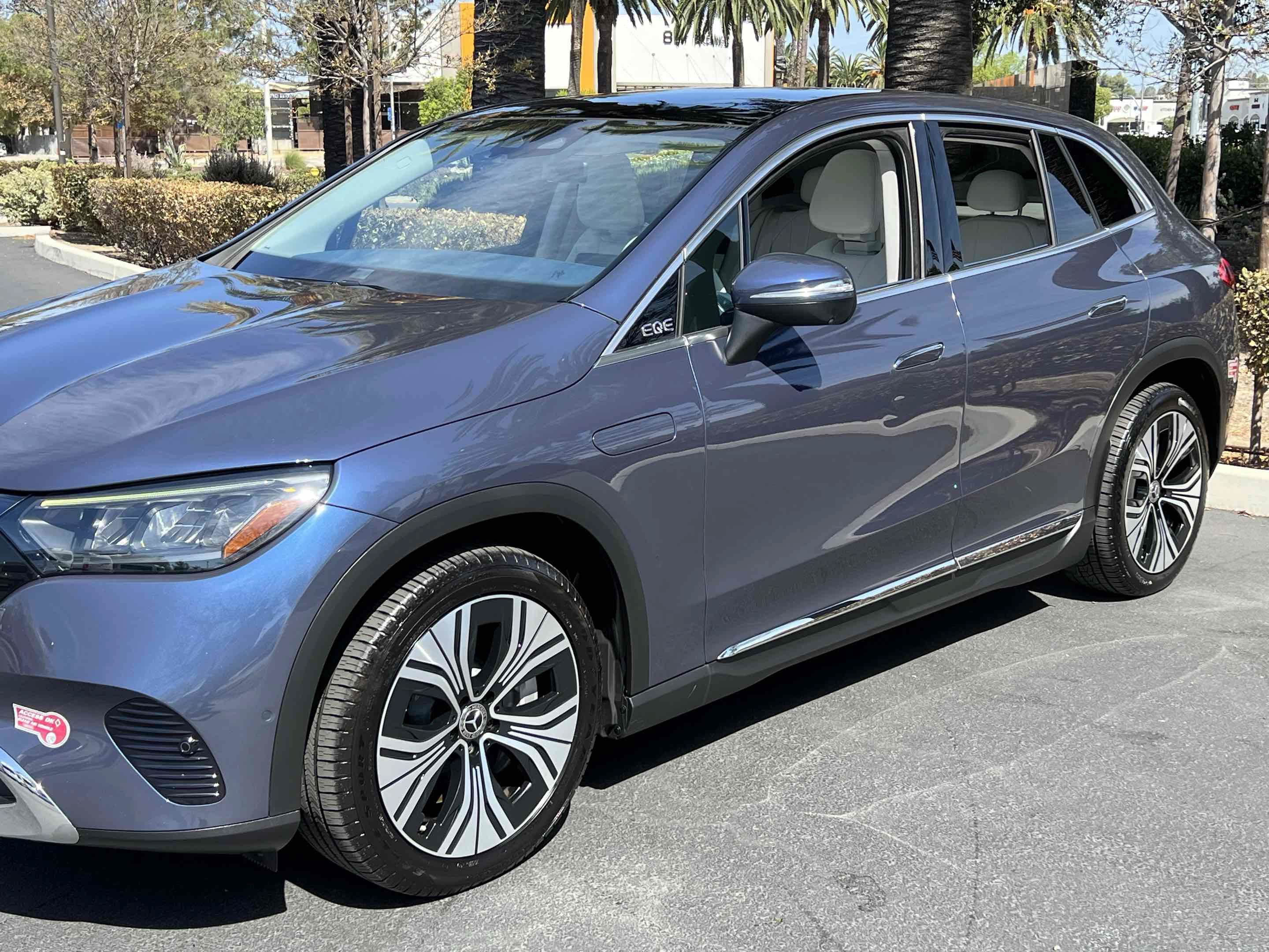 Used 2023 Mercedes-Benz EQE 350+ SUV w/ Exclusive Trim Package image 44